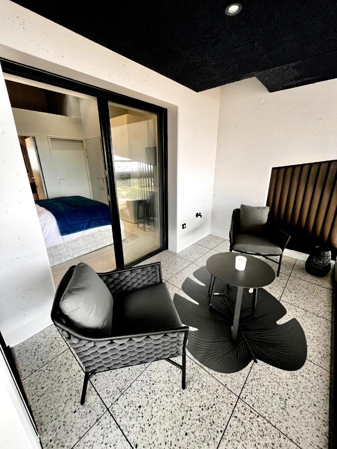 Suite 28 Treilles Esterno foto